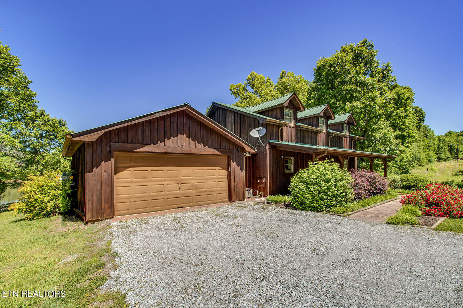4368 River Road Ten Mile, TN 37880 - Photo 3 of 54 03_RiverRoad_4368_FrontLeft