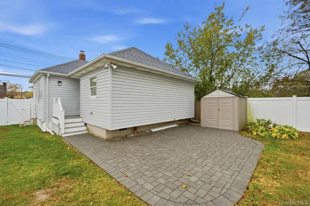 $799,000 | 2489 Beltagh Avenue, Bellmore, NY 11710