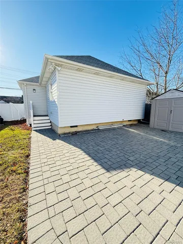 $799,000 | 2489 Beltagh Avenue, Bellmore, NY 11710