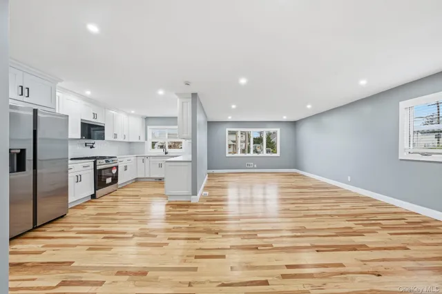 $799,000 | 2489 Beltagh Avenue, Bellmore, NY 11710