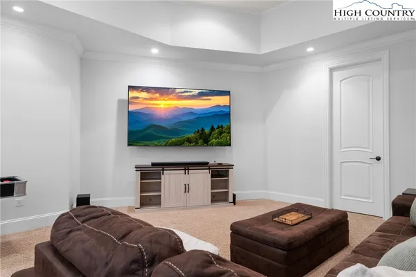 $1,149,000 | 46 North Ridge Lane, Newland, NC 28657