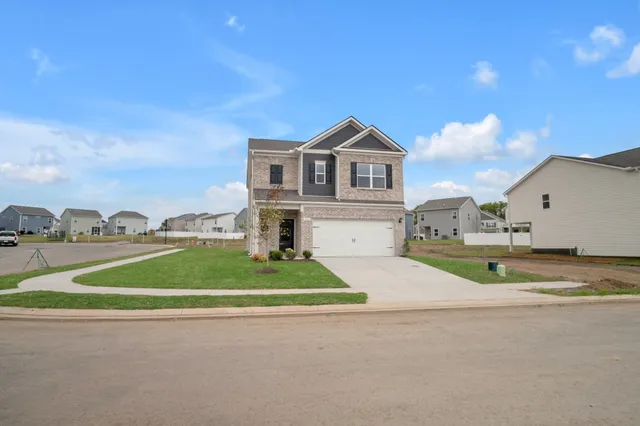 $399,990 | 180 Summerlin Drive, Gallatin, TN 37066