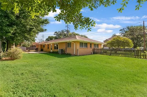 $238,900 | 455 Clayton Drive, Norco, LA 70079