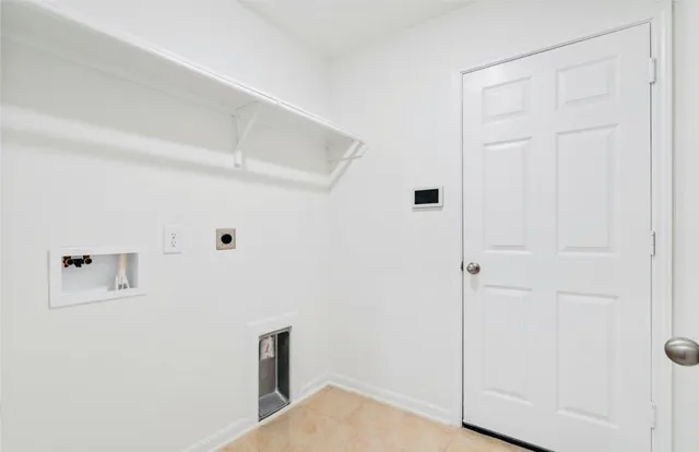 $2,500 | 8123 Leisure Pt Drive, Cypress, TX 77433