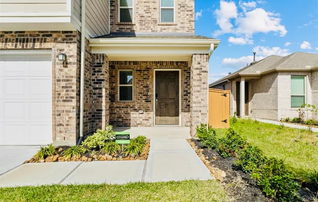 $2,500 | 8123 Leisure Pt Drive, Cypress, TX 77433