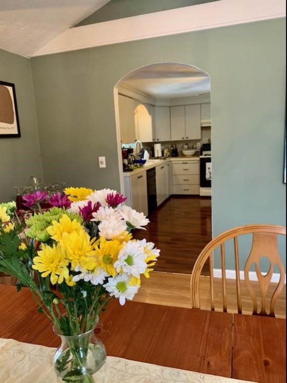 12 Swan Road Smithfield, RI 02917 - Photo 7 of 23