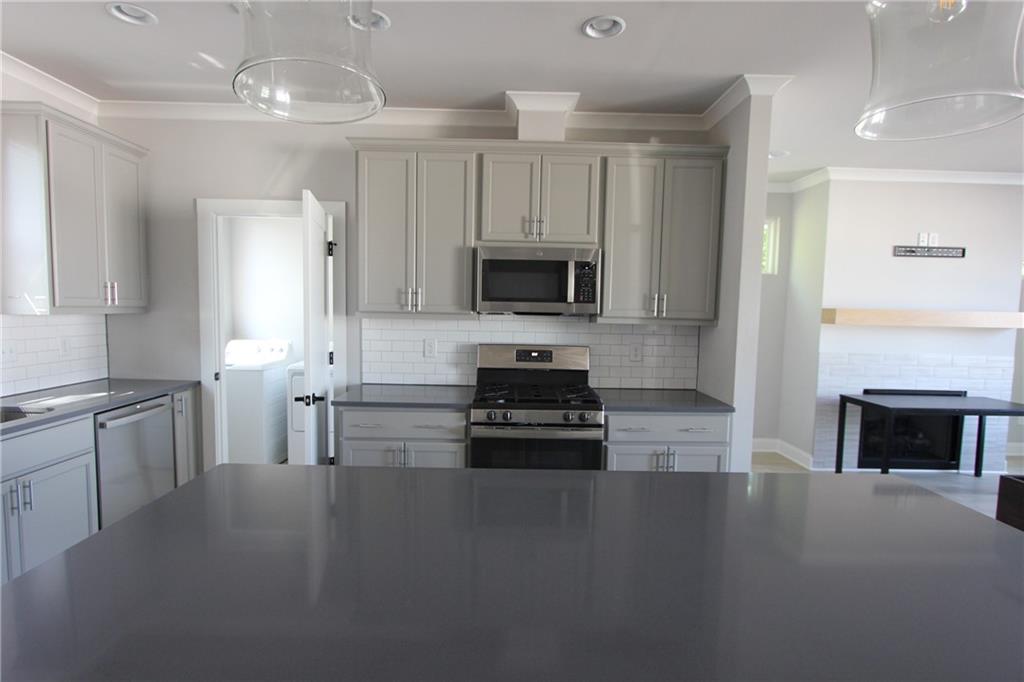 1740 Bolton Road Northwest Atlanta, GA 30318 - Photo 12 of 48