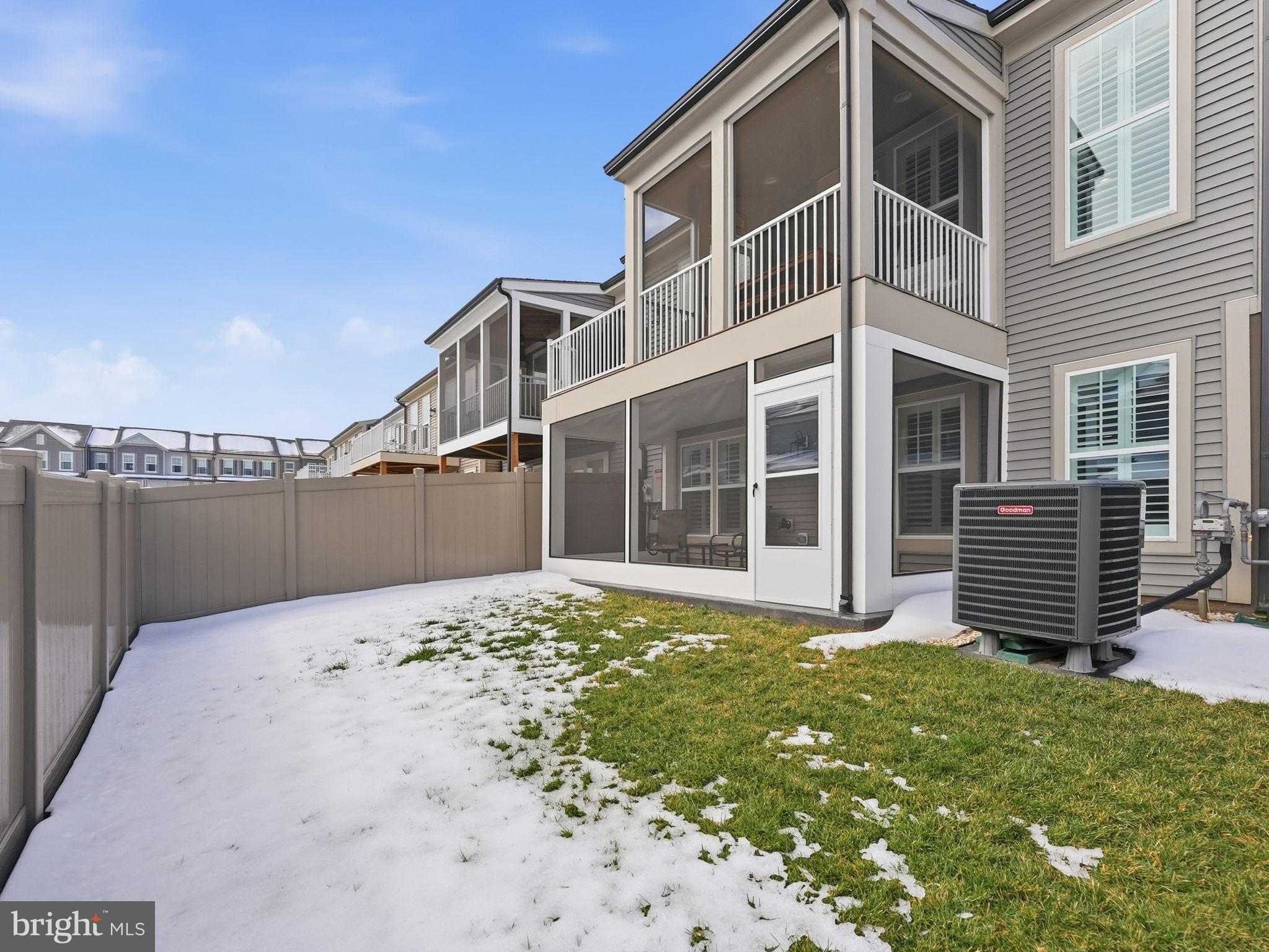 151 Windflower Way Stafford, VA 22554 - Photo 54 of 88 a backyard of a house