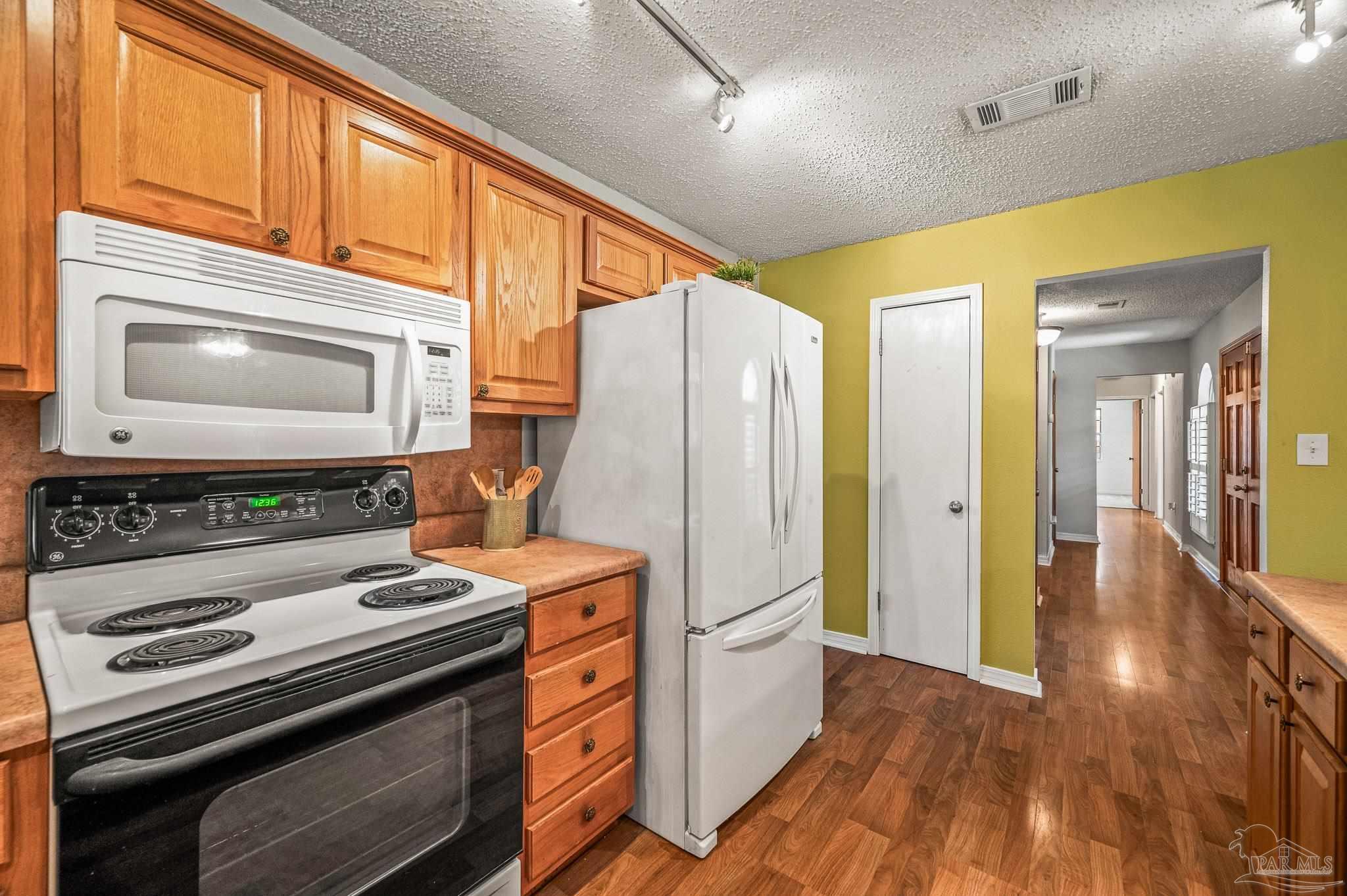 5800 Limestone Road Pensacola, FL 32504 - Photo 11 of 48 Gallery Image 11