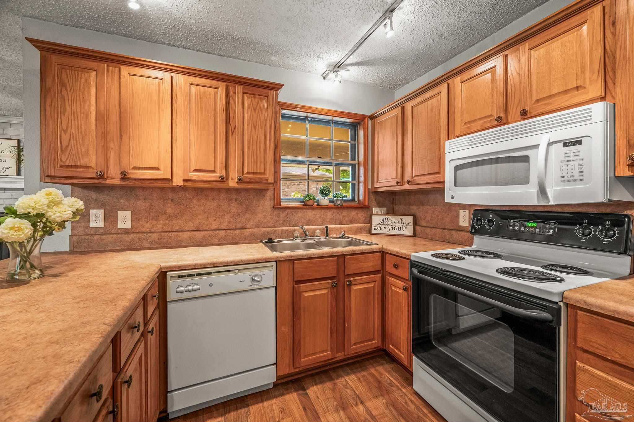 5800 Limestone Road Pensacola, FL 32504 - Photo 10 of 48 Gallery Image 10