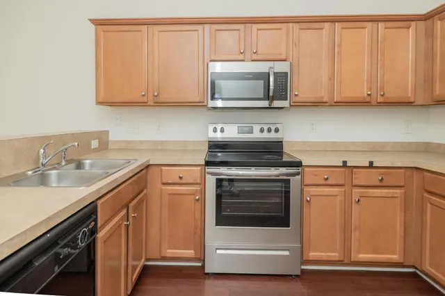 $2,350 | 8967 North Red Maple Circle, Summerville, SC 29485