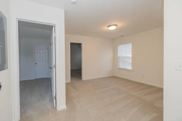 $2,350 | 8967 North Red Maple Circle, Summerville, SC 29485