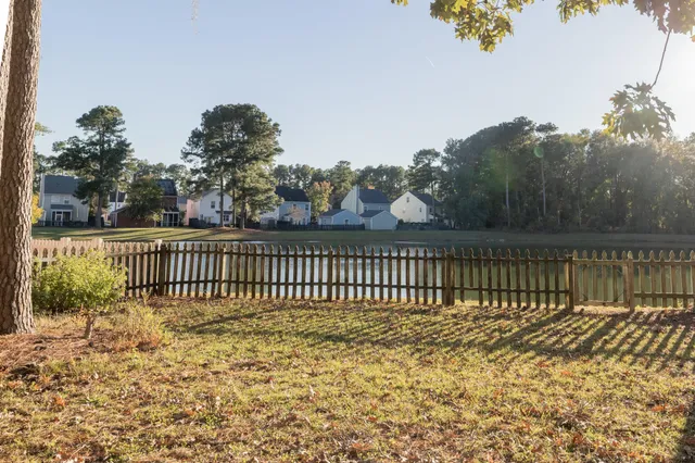 $2,350 | 8967 North Red Maple Circle, Summerville, SC 29485