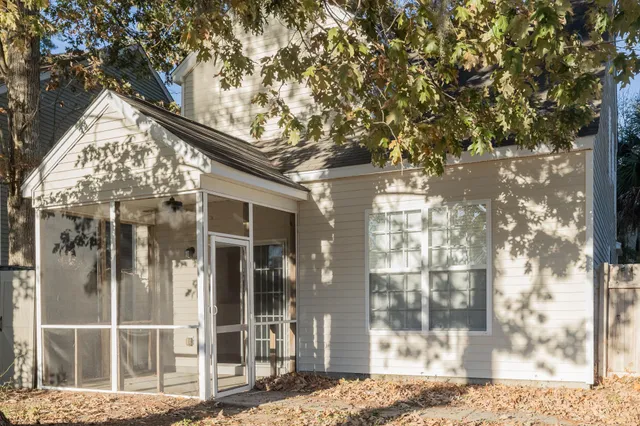 $2,350 | 8967 North Red Maple Circle, Summerville, SC 29485