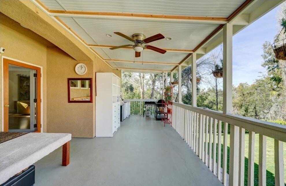 1377 Knoll Road, Unit B Redlands, CA 92373 - Photo 15 of 28 1000004409