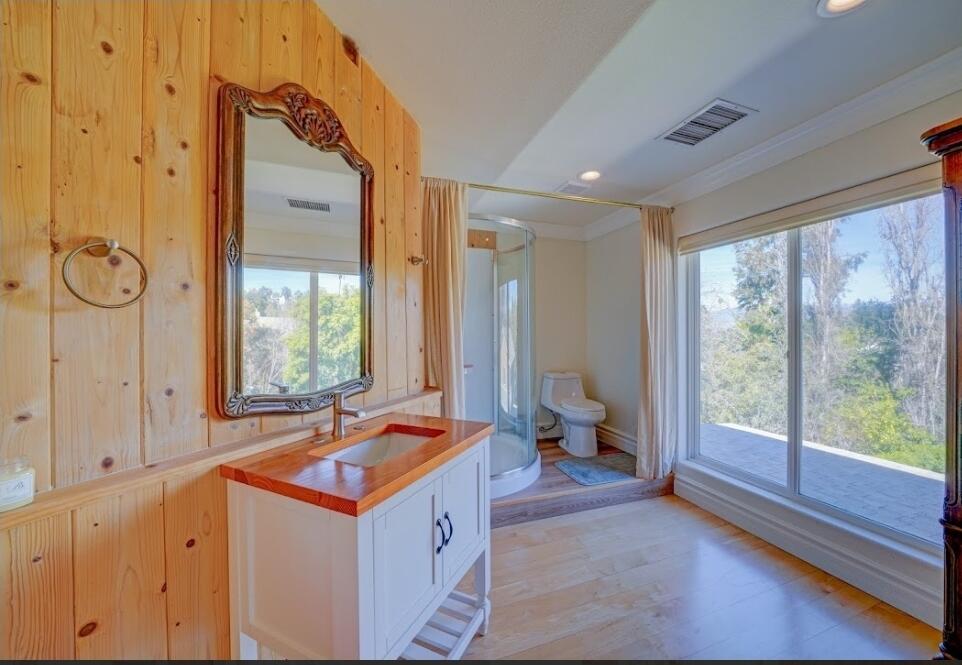 1377 Knoll Road, Unit B Redlands, CA 92373 - Photo 7 of 28 1000004443