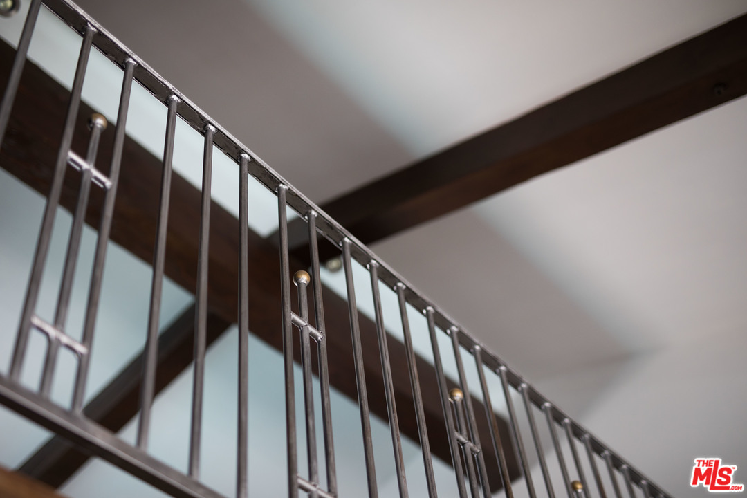 28362 Rey De Copas Lane Malibu, CA 90265 - Photo 19 of 30