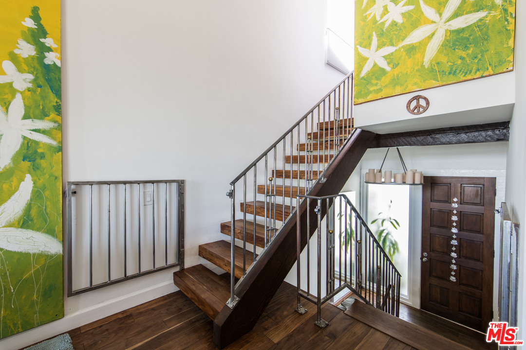 28362 Rey De Copas Lane Malibu, CA 90265 - Photo 10 of 30