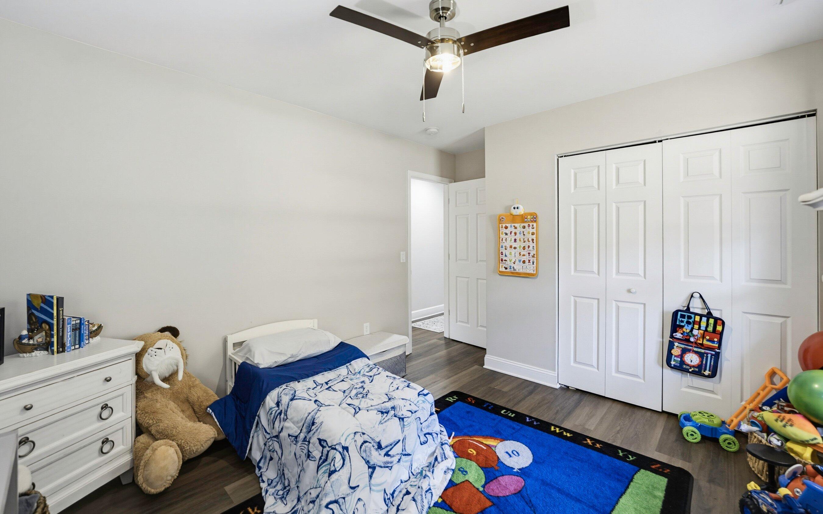 16 Wiggins Road Beaufort, SC 29907 - Photo 21 of 26 Bedroom3i