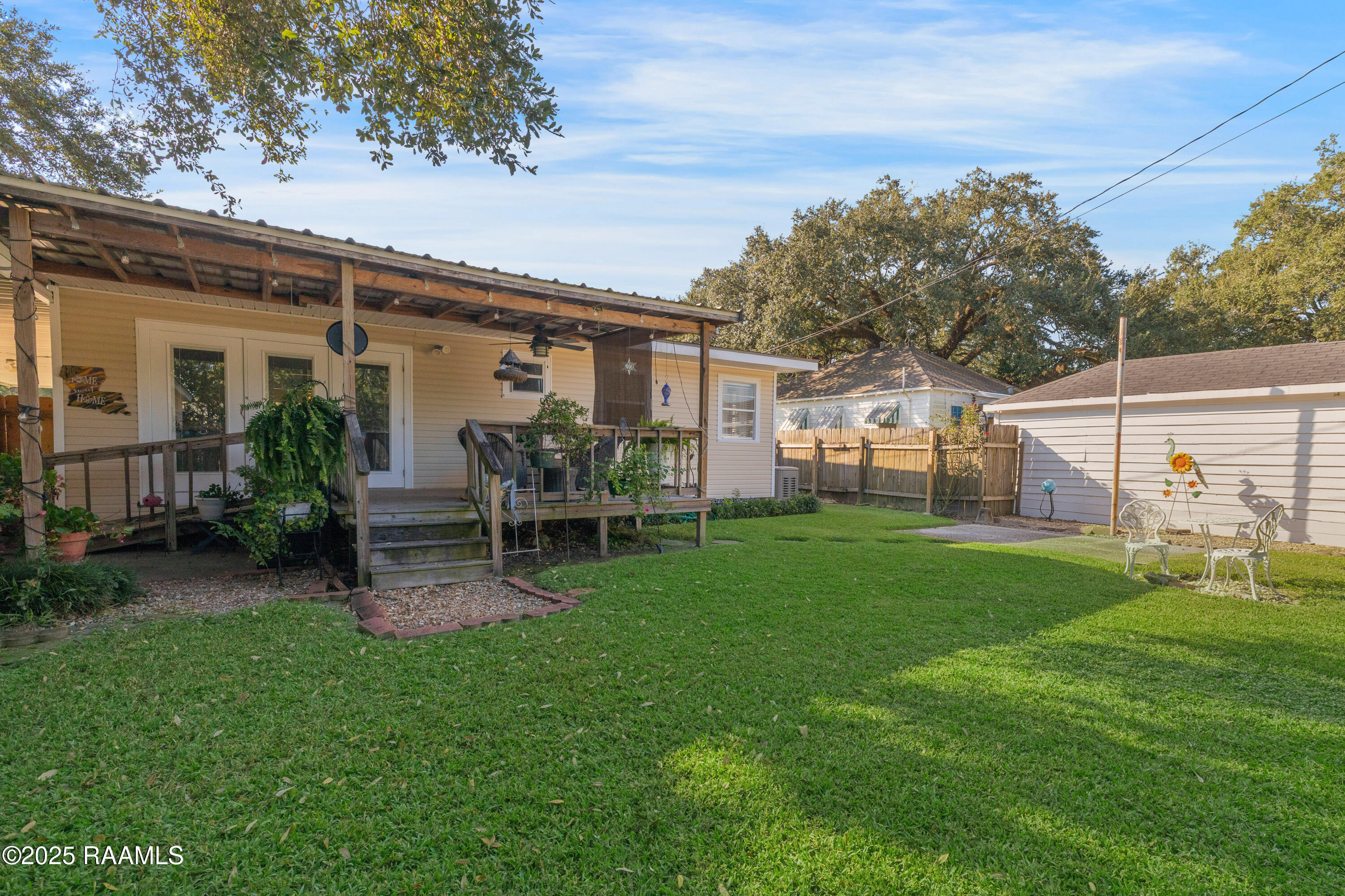 317 Indest Street New Iberia, LA 70563 - Photo 20 of 29 View of Deck