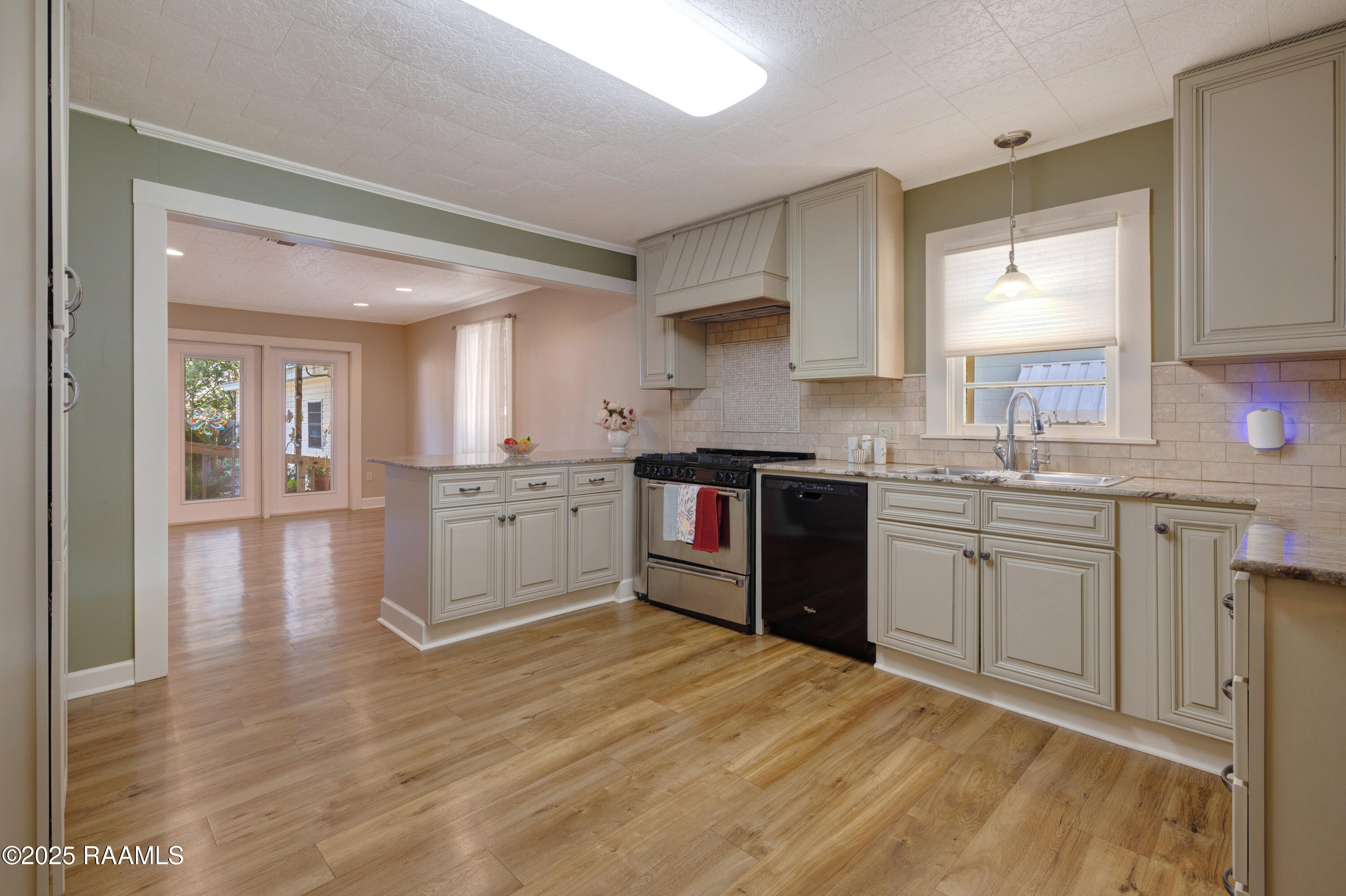 317 Indest Street New Iberia, LA 70563 - Photo 5 of 29 Kitchen