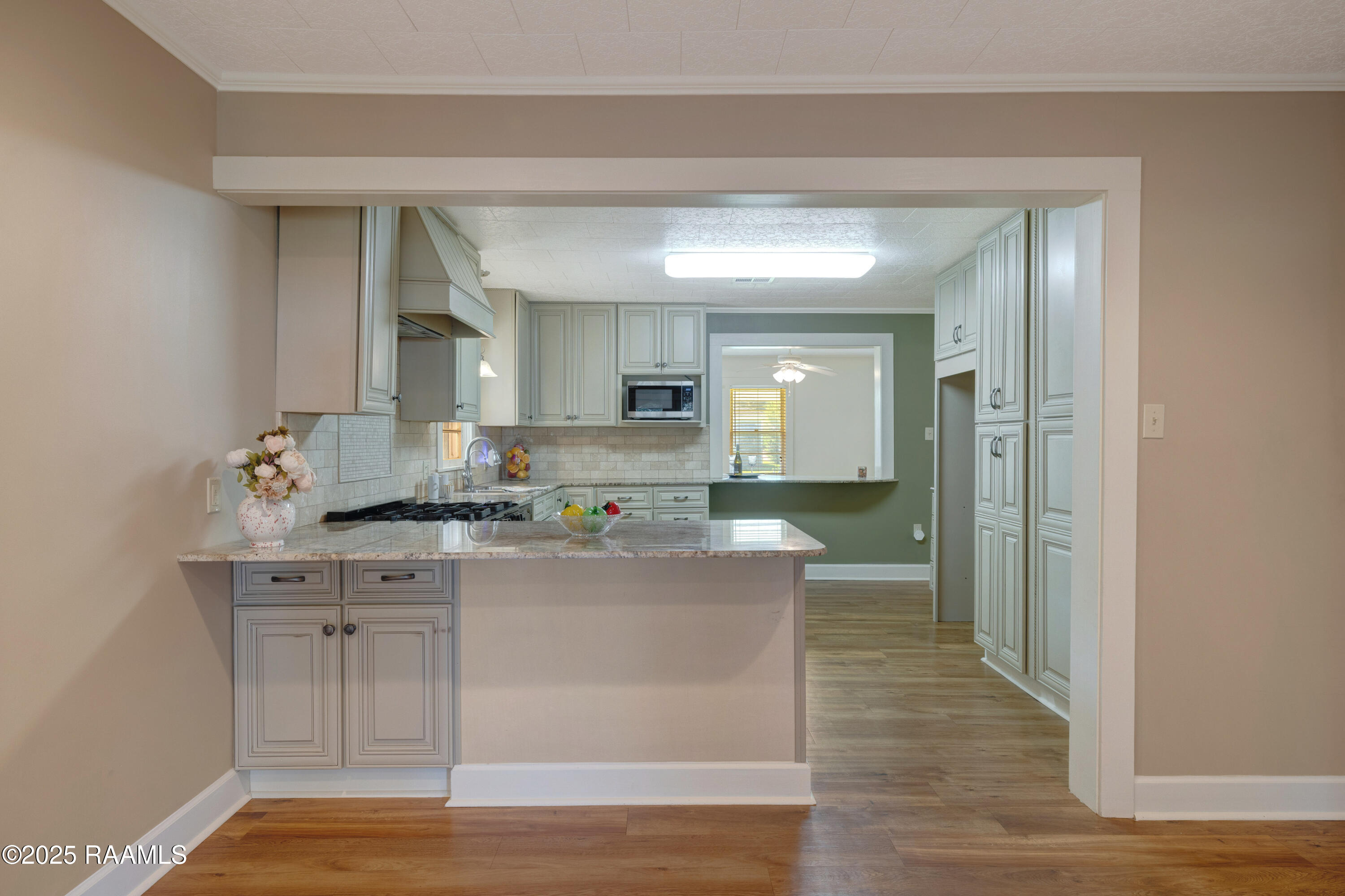 317 Indest Street New Iberia, LA 70563 - Photo 6 of 29 View to Kitchen from Dining