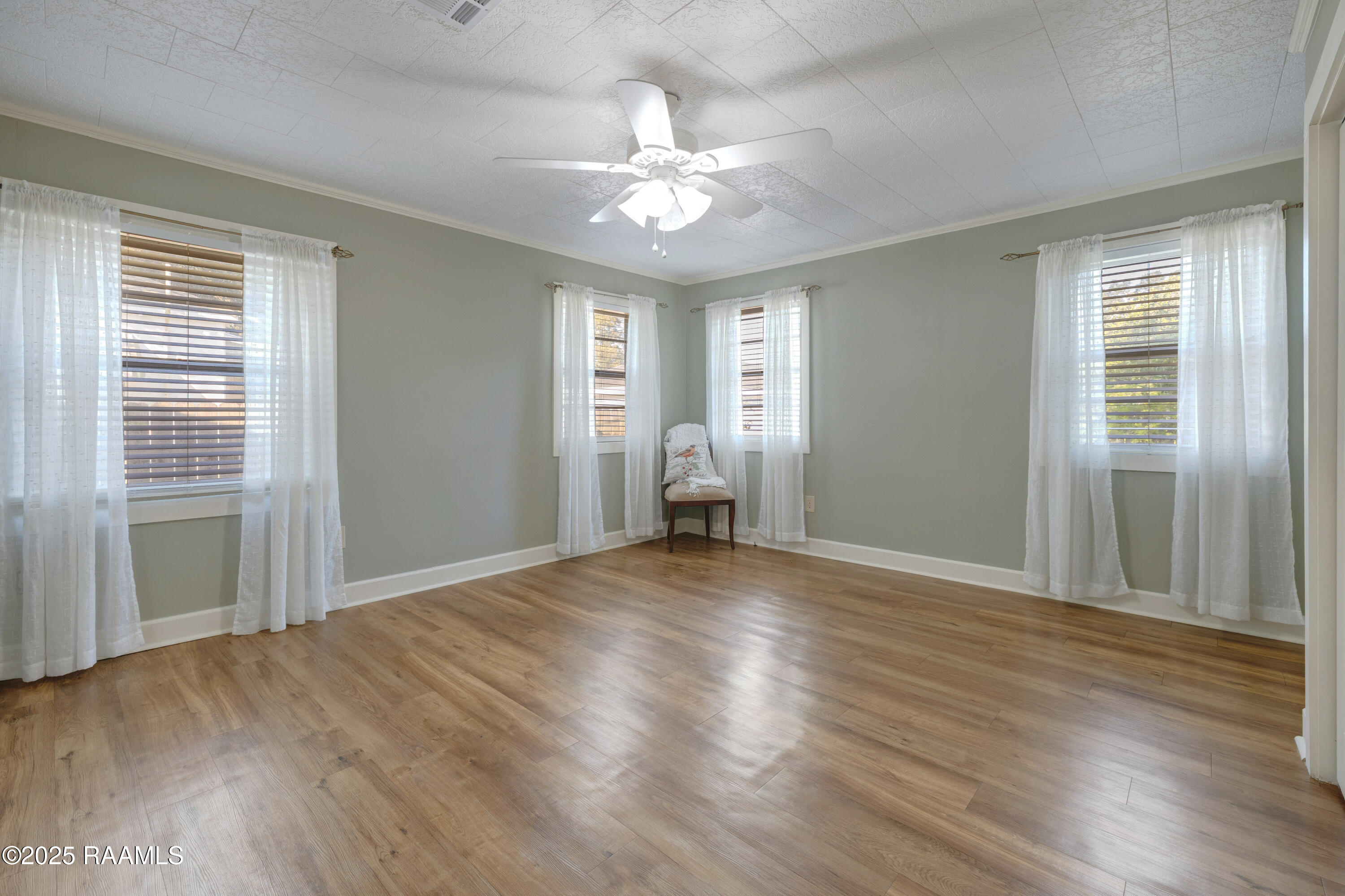 317 Indest Street New Iberia, LA 70563 - Photo 10 of 29 Primary Bedroom