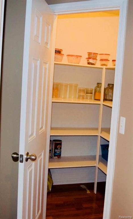 531 South Livernois Road Rochester Hills, MI 48307 - Photo 9 of 18