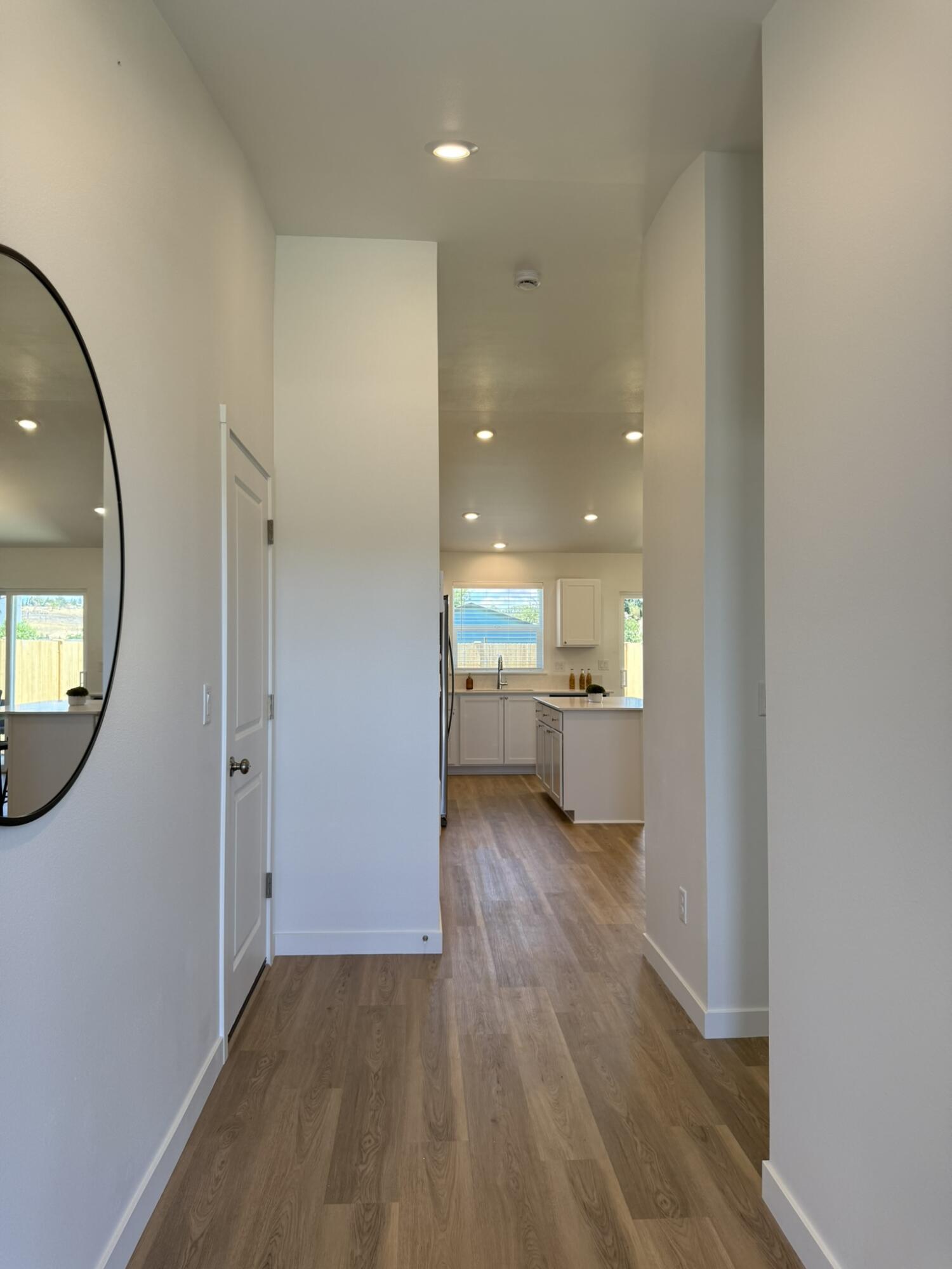 225 Southeast Peppermint Loop, Unit 3 Culver, OR 97734 - Photo 3 of 22