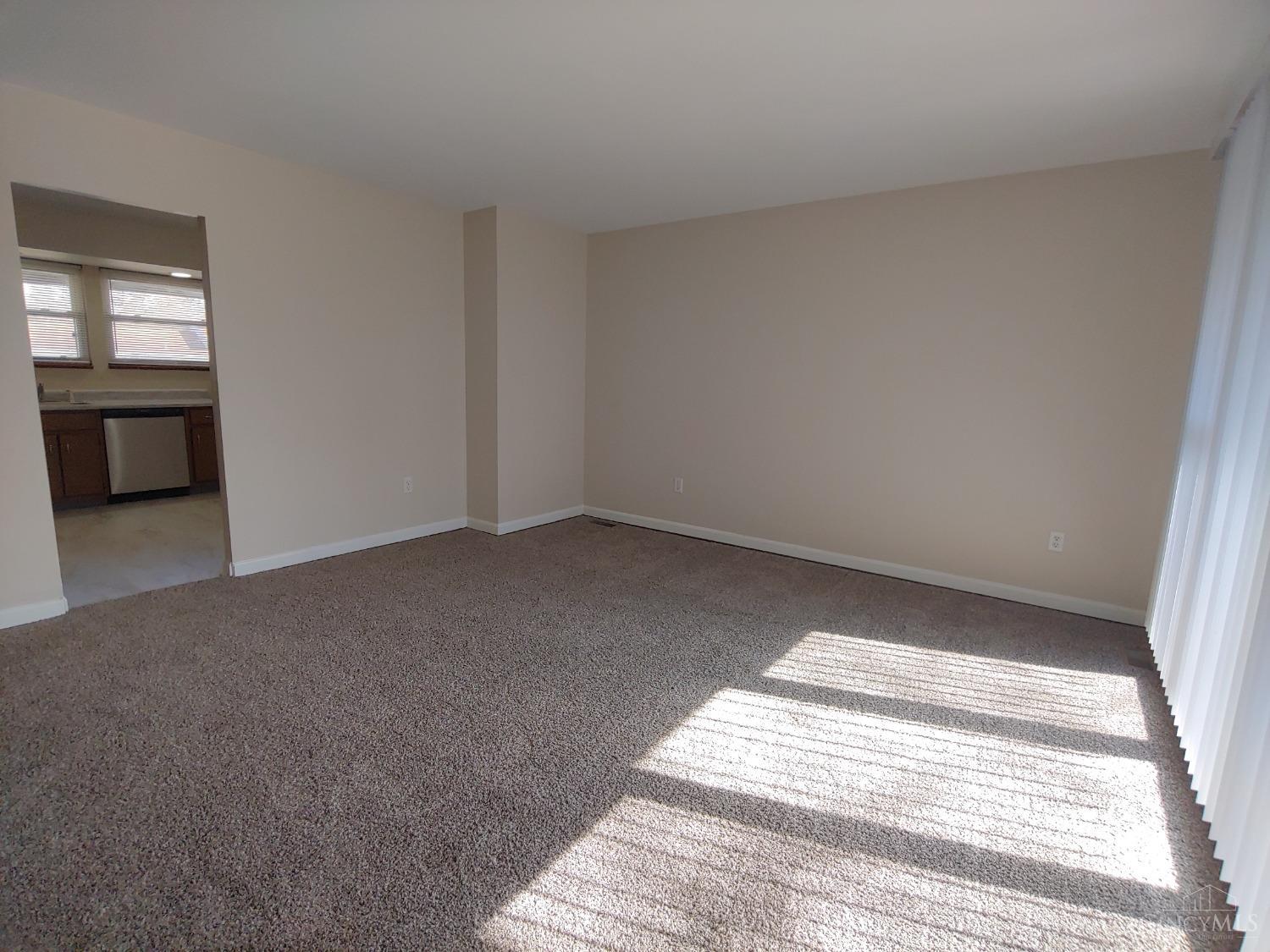 819 Fairborn Road Forest Park, OH 45240 - Photo 4 of 26