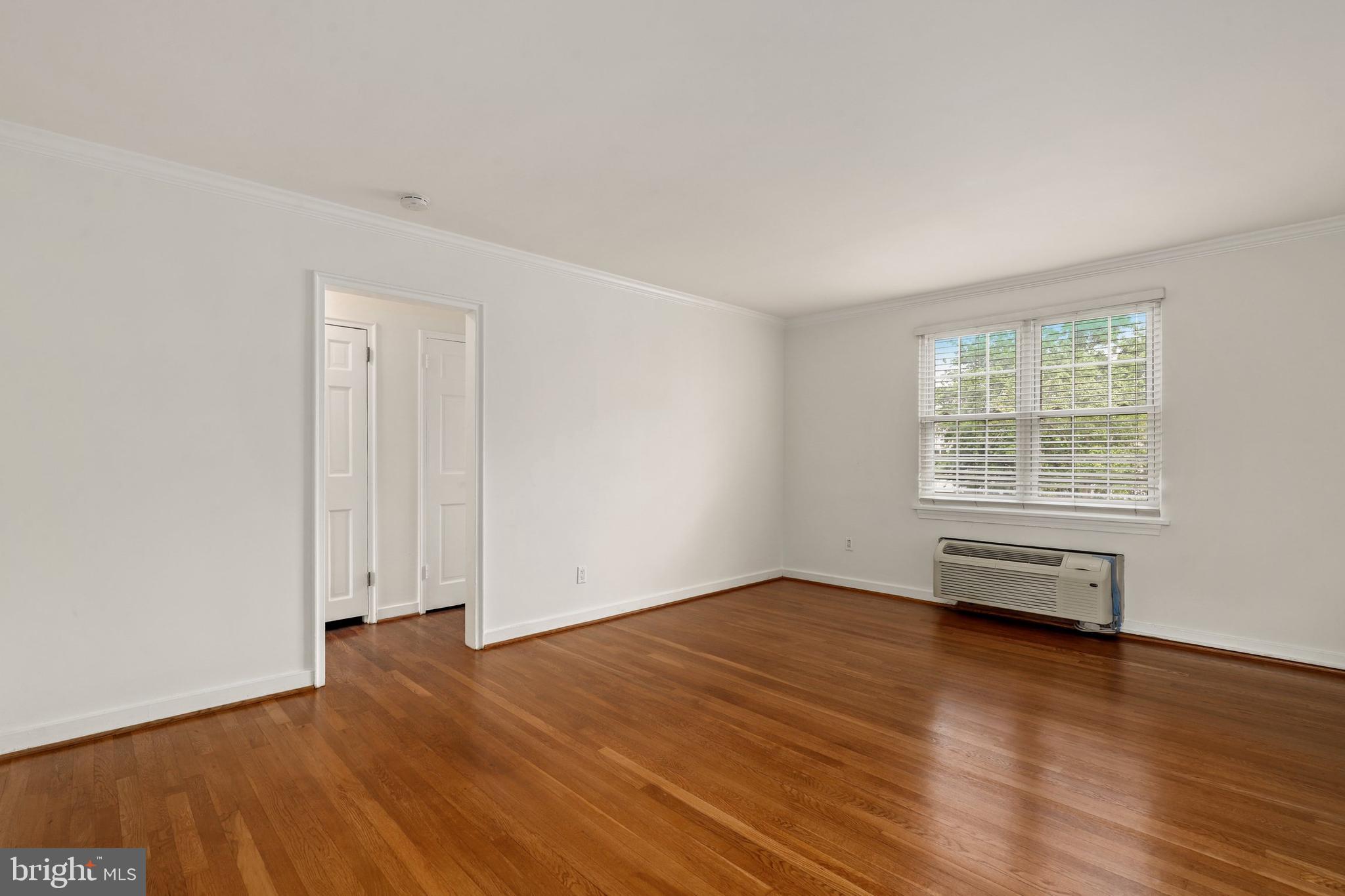 205 East Glebe Road, Unit E Alexandria, VA 22305 - Photo 11 of 20