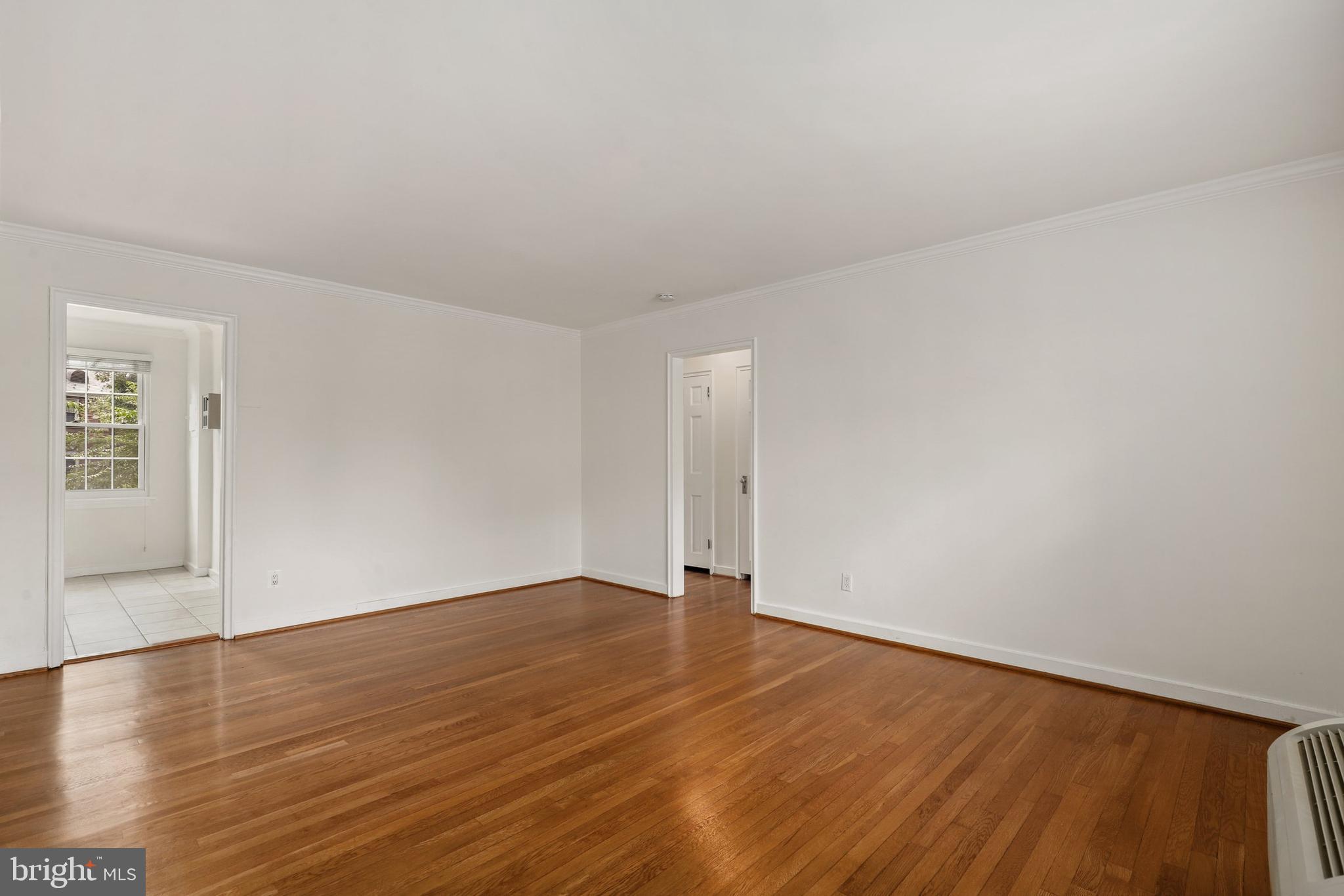 205 East Glebe Road, Unit E Alexandria, VA 22305 - Photo 12 of 20