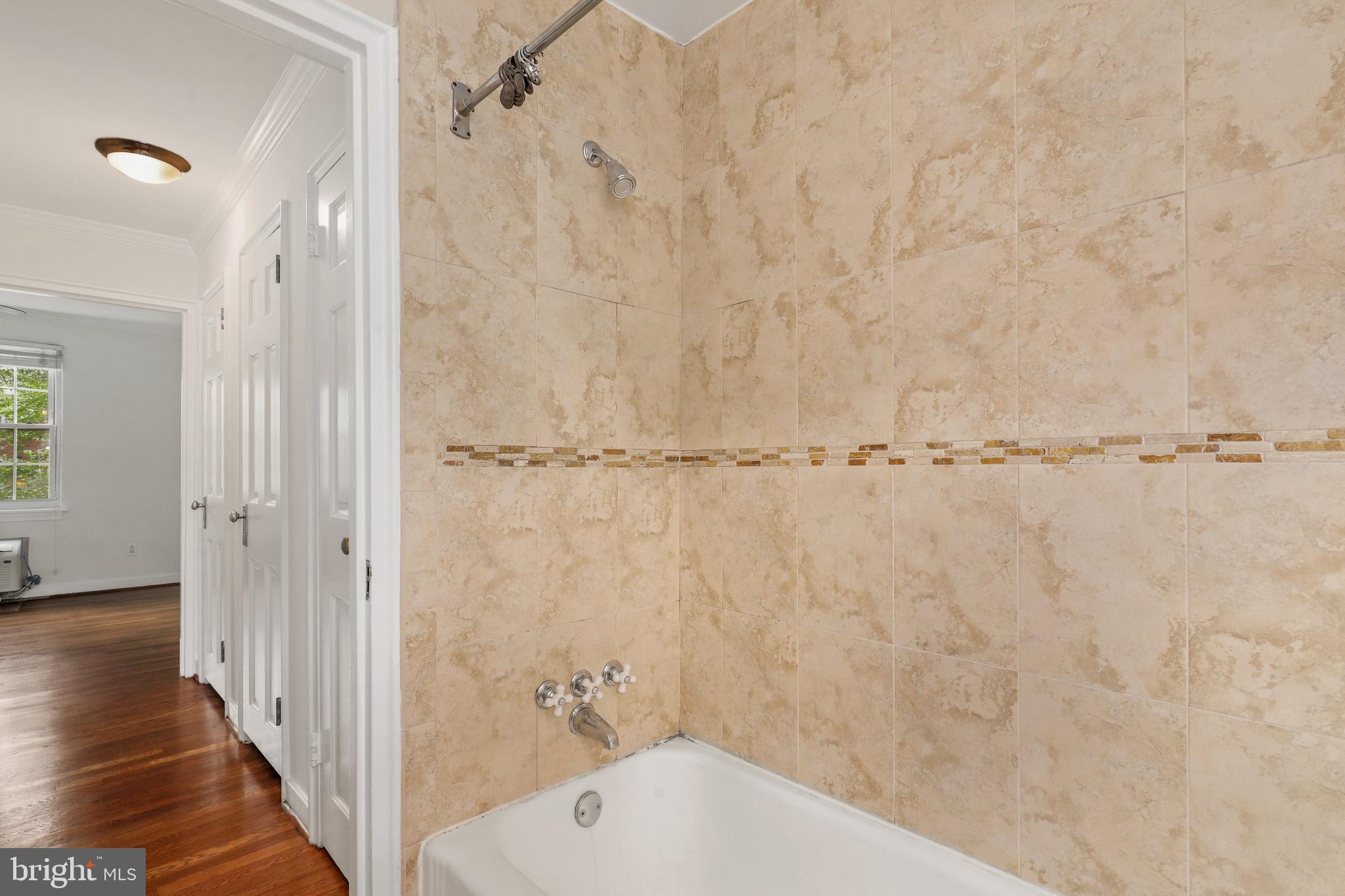 205 East Glebe Road, Unit E Alexandria, VA 22305 - Photo 19 of 20