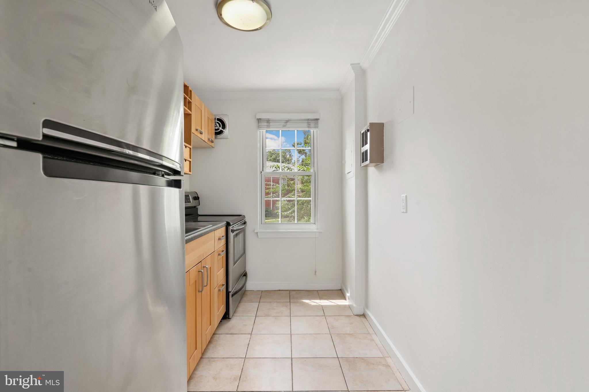 205 East Glebe Road, Unit E Alexandria, VA 22305 - Photo 9 of 20