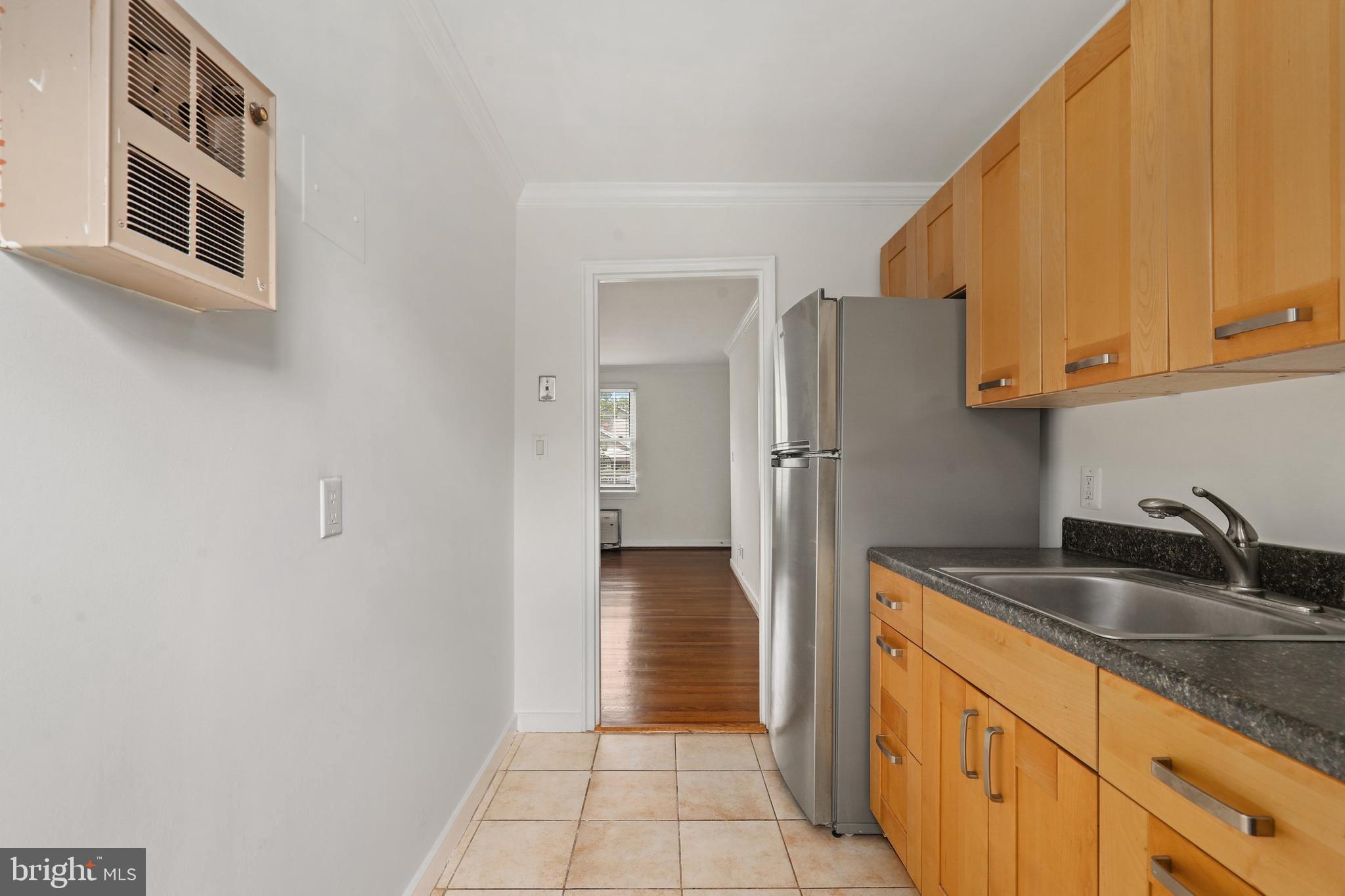 205 East Glebe Road, Unit E Alexandria, VA 22305 - Photo 10 of 20