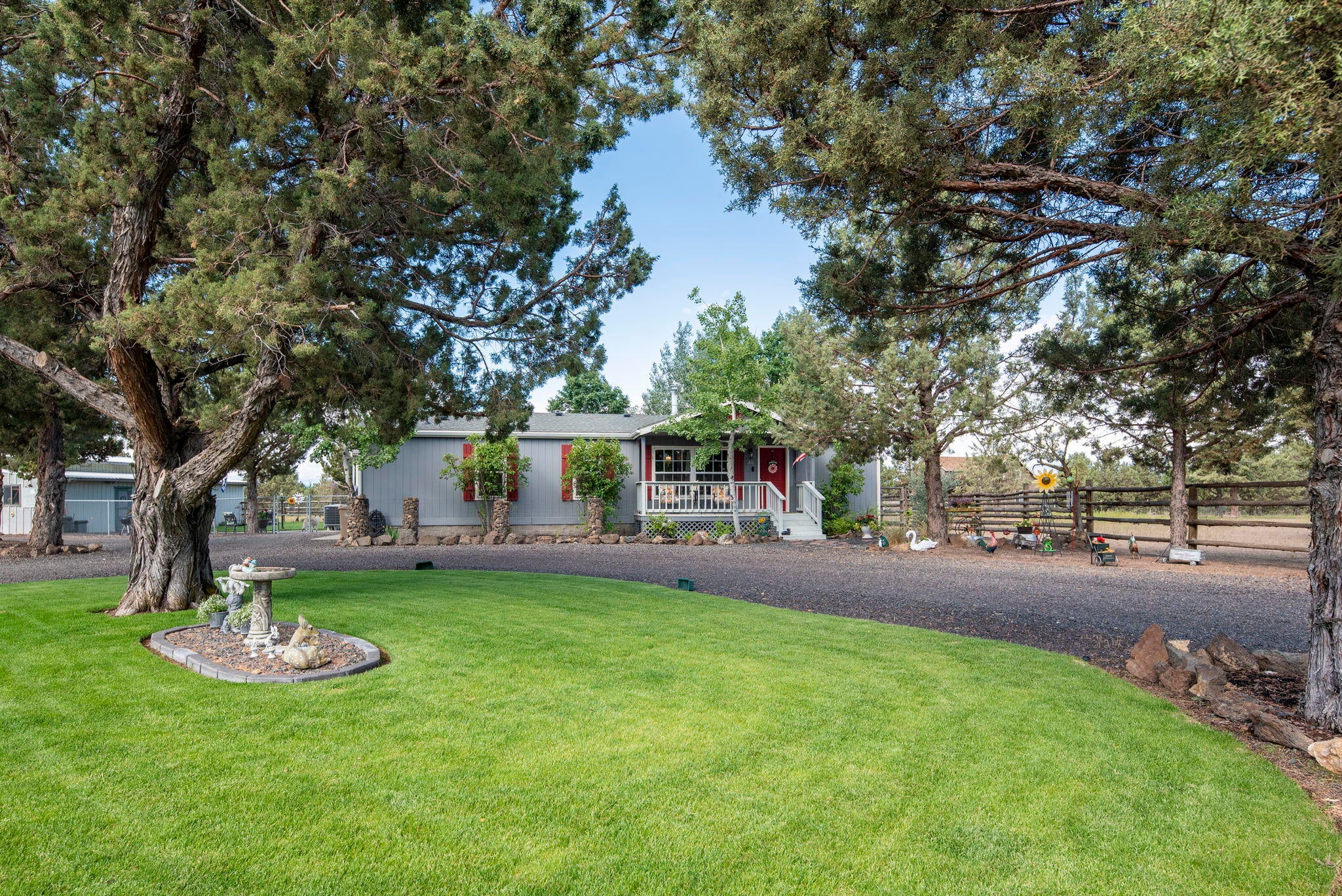 7197 Southwest Onyx Road Terrebonne, OR 97760 - Photo 1 of 44 Street view of property