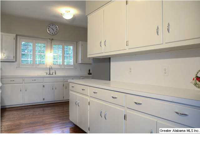 4601 Dolly Ridge Road Birmingham, AL 35243 - Photo 16 of 27