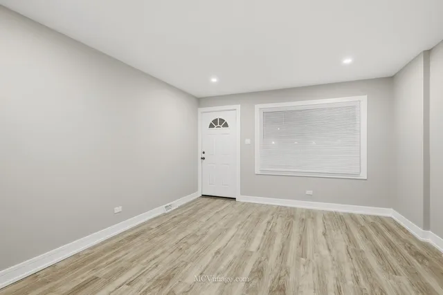 $169,900 | 1104 West 87th Street, Unit B, Chicago, IL 60620