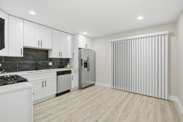 $169,900 | 1104 West 87th Street, Unit B, Chicago, IL 60620