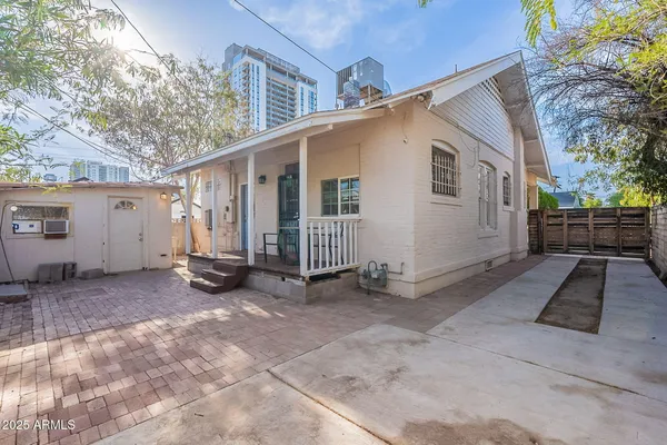 $446,000 | 711 East McKinley Street, Phoenix, AZ 85006