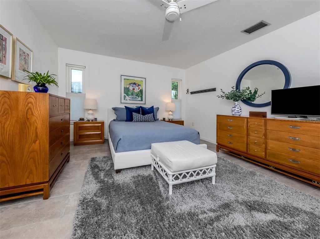 1228 Pine Needle Road Venice, FL 34285 - Photo 39 of 84 Gallery Image 39