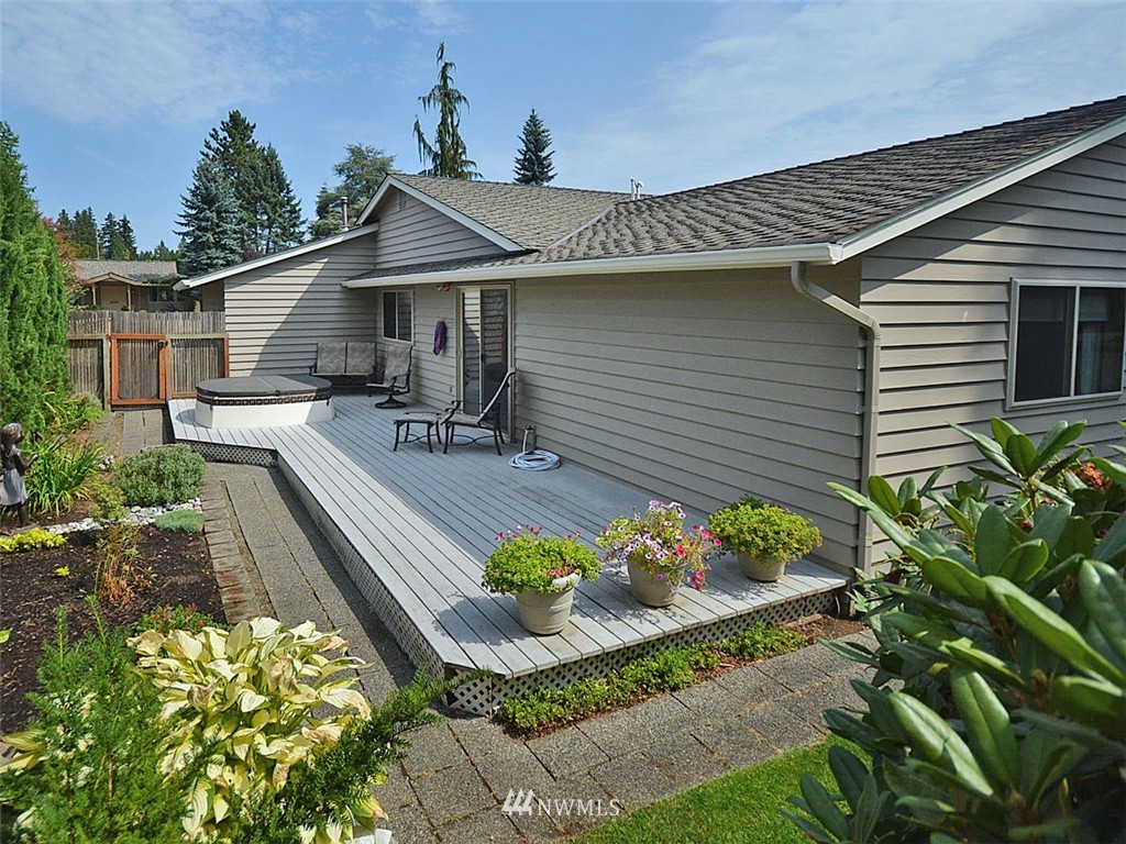 8943 Northeast 192nd Place Bothell, WA 98011 - Photo 22 of 24 Gallery Image 22
