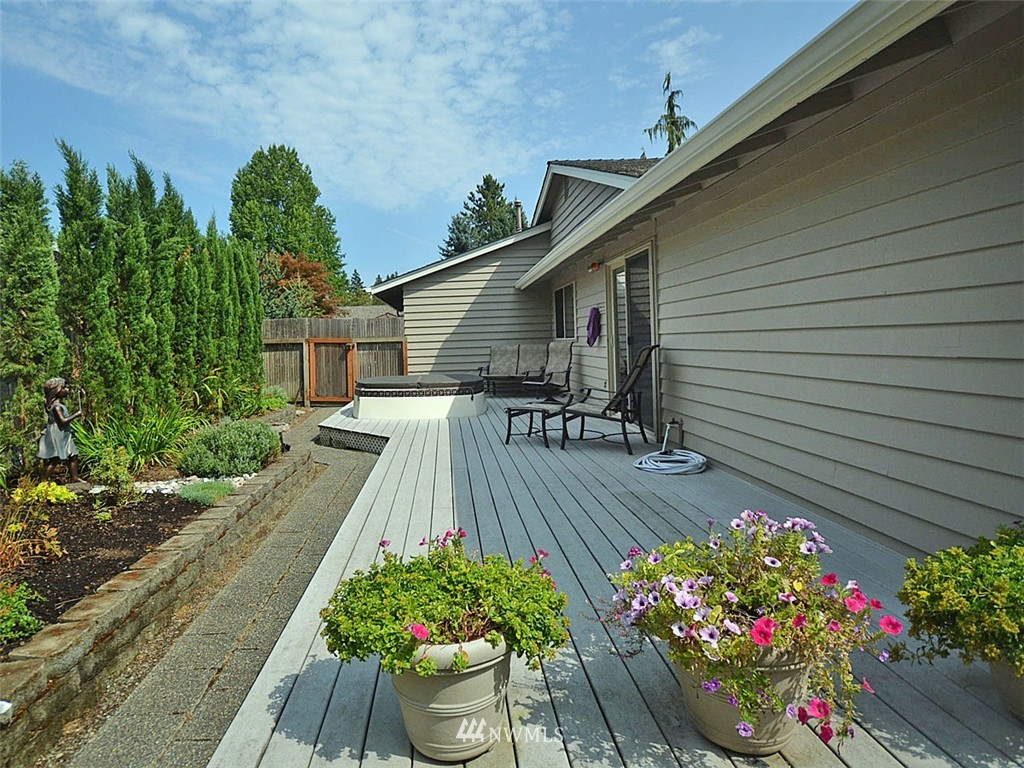 8943 Northeast 192nd Place Bothell, WA 98011 - Photo 23 of 24 Gallery Image 23