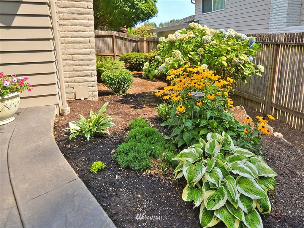 8943 Northeast 192nd Place Bothell, WA 98011 - Photo 24 of 24 Gallery Image 24
