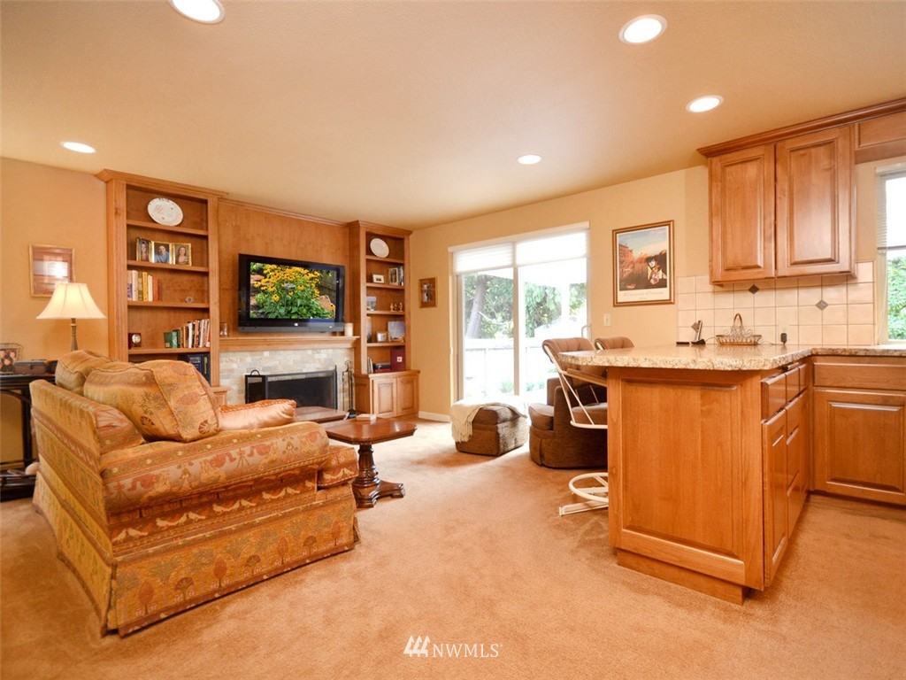 8943 Northeast 192nd Place Bothell, WA 98011 - Photo 6 of 24 Gallery Image 6