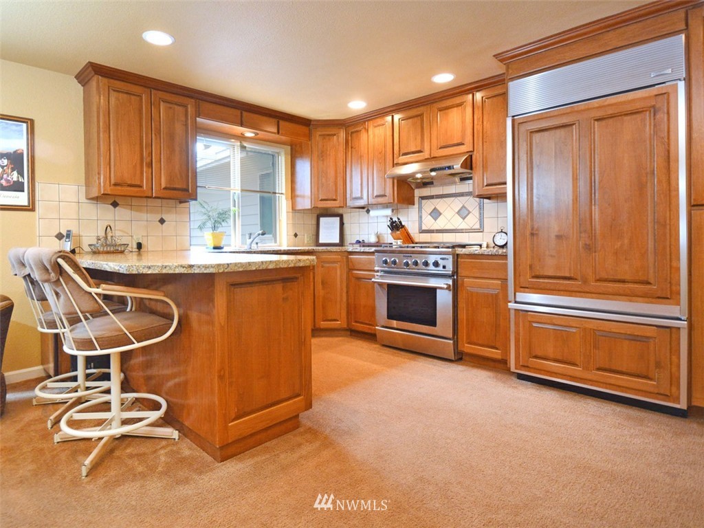 8943 Northeast 192nd Place Bothell, WA 98011 - Photo 10 of 24 Gallery Image 10
