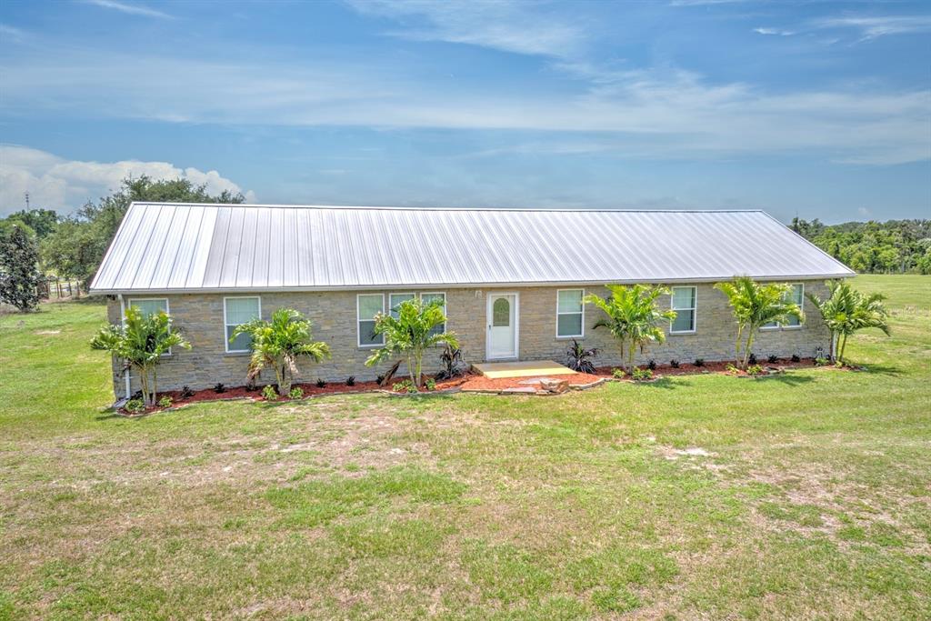 325 Stenstrom Road Wauchula, FL 33873 - Photo 2 of 45