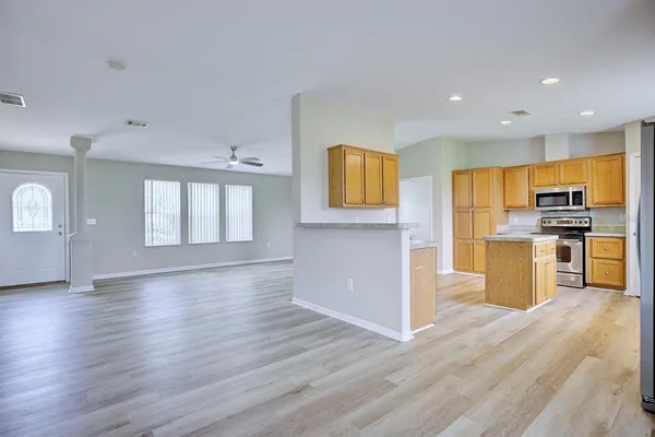 $394,900 | 325 Stenstrom Road, Wauchula, FL 33873