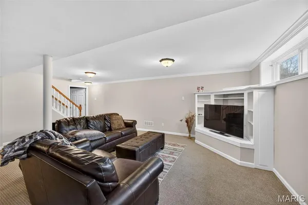 $489,000 | 323 Oakleigh Woods Drive, Ballwin, MO 63011