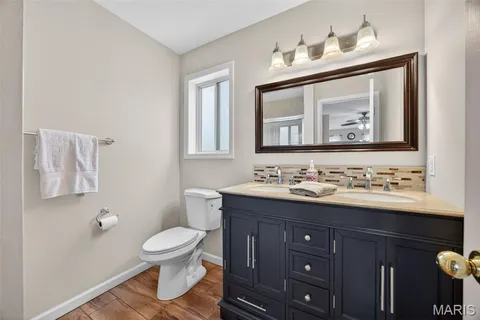 $489,000 | 323 Oakleigh Woods Drive, Ballwin, MO 63011